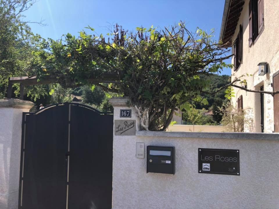 Les Villas Du Domaine De Suzel Vignieu Buitenkant foto