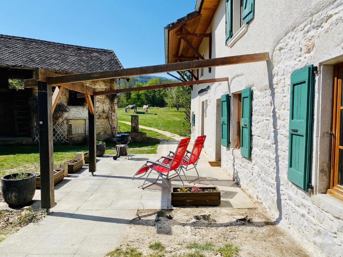 Les Villas Du Domaine De Suzel Vignieu Buitenkant foto