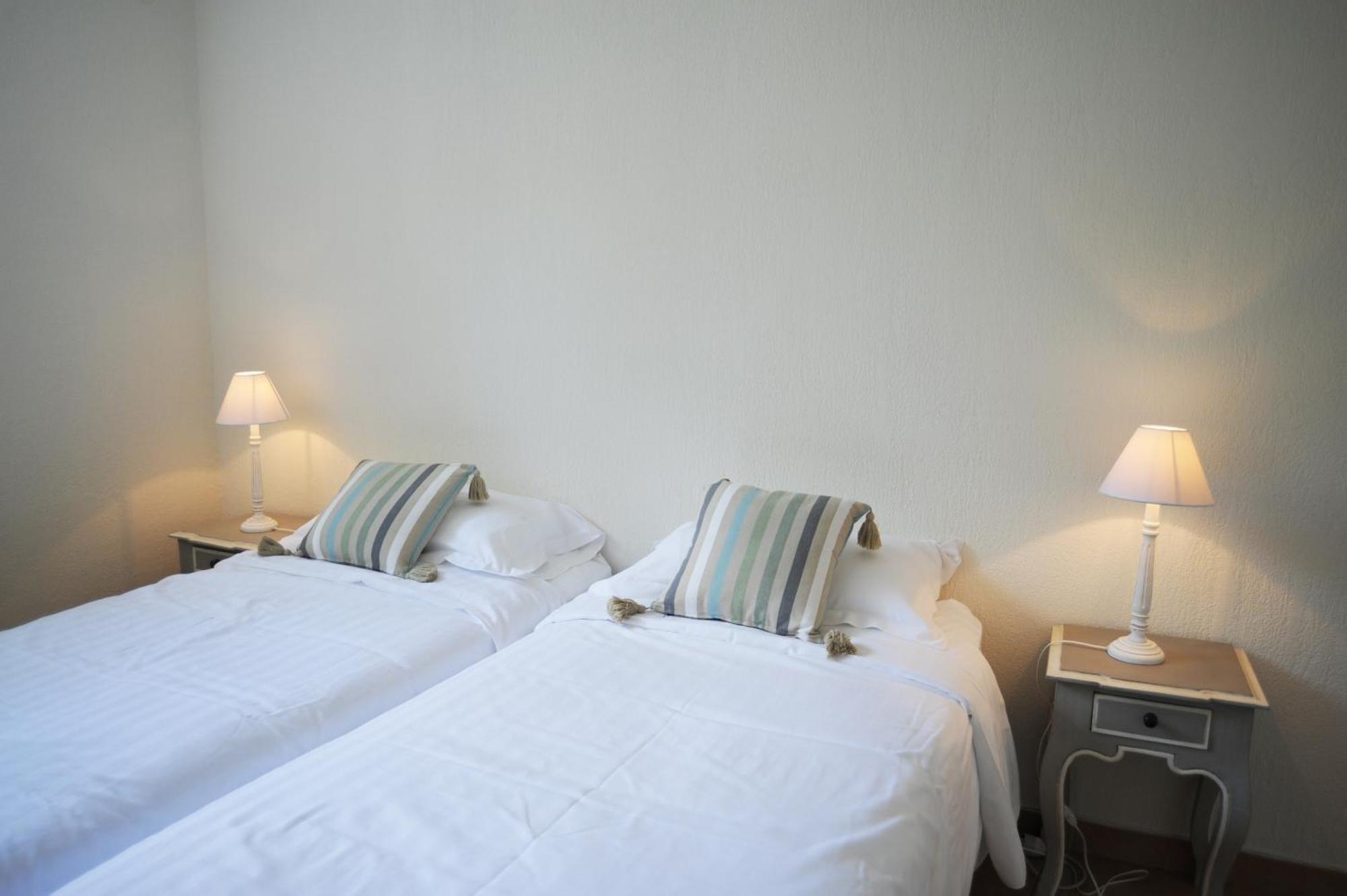Les Villas Du Domaine De Suzel Vignieu Buitenkant foto